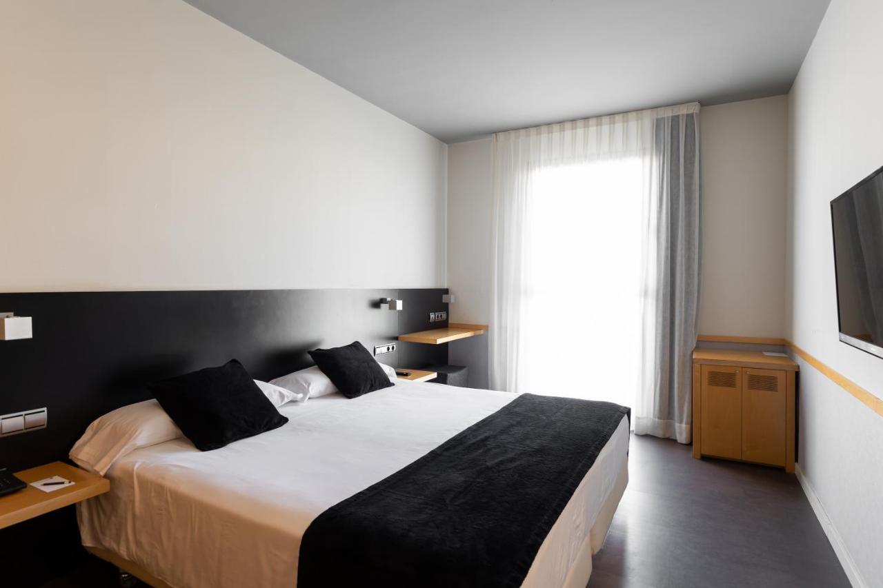 Onix Liceo Hotel Barcelona Exterior foto