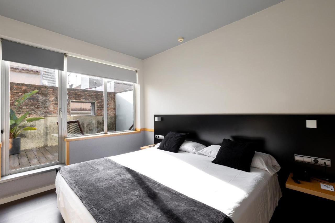 Onix Liceo Hotel Barcelona Exterior foto