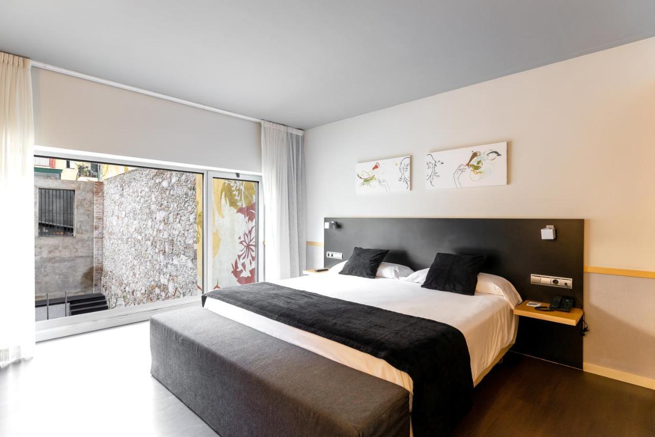 Onix Liceo Hotel Barcelona Exterior foto