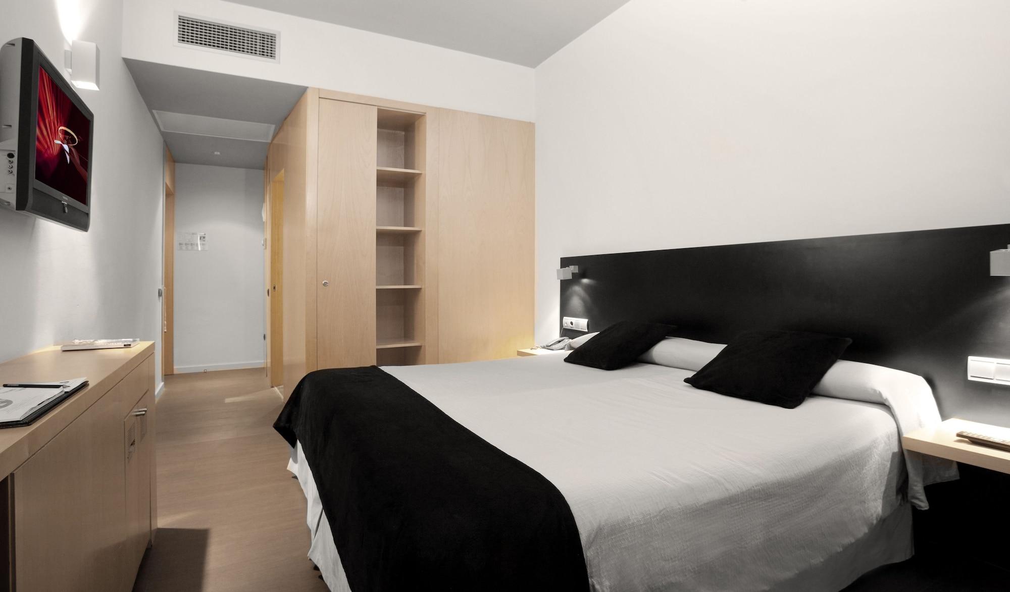 Onix Liceo Hotel Barcelona Exterior foto